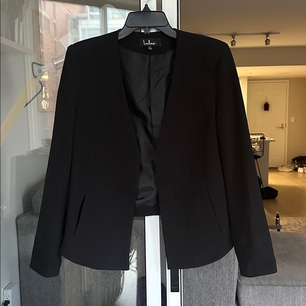 Lulus black blazer NWT